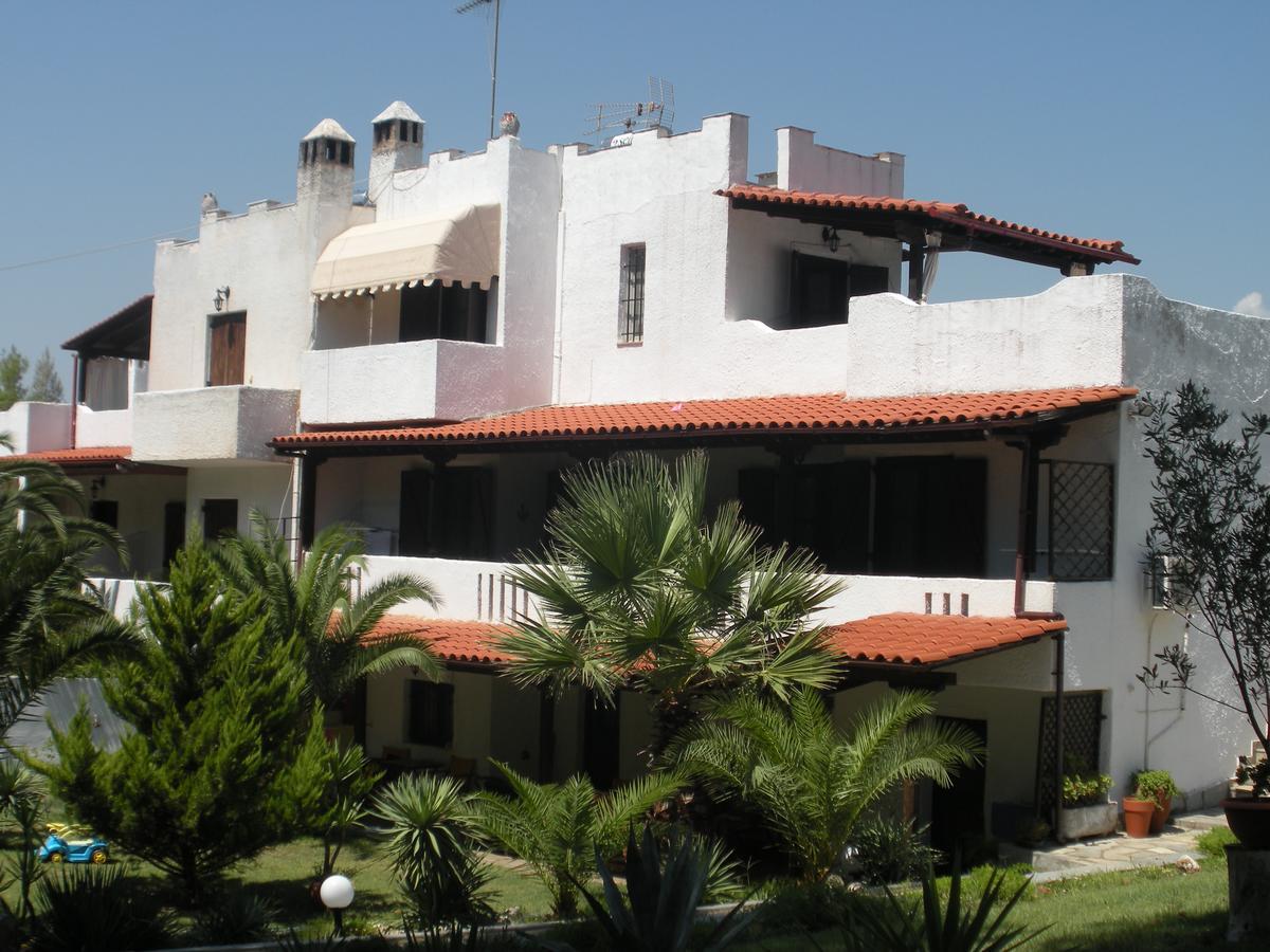 Cortessa Apartments Nikiti  Bagian luar foto